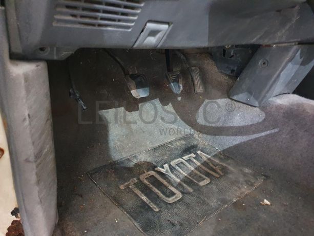 Toyota Hilux 2.4D · Ano 1990