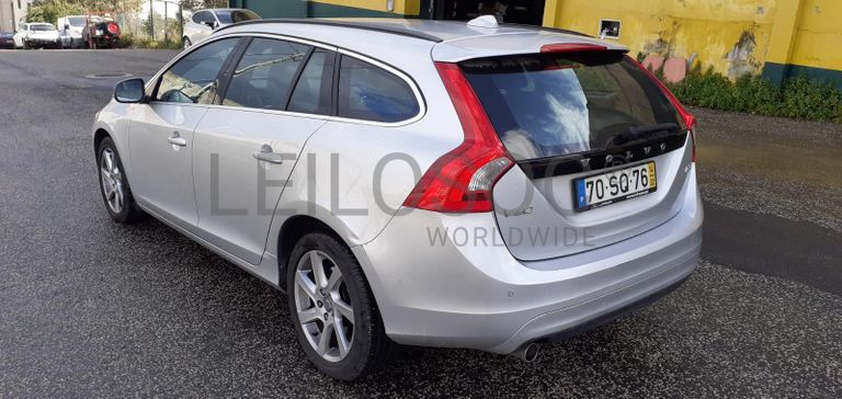 Volvo V60 2.0 · Ano 2014