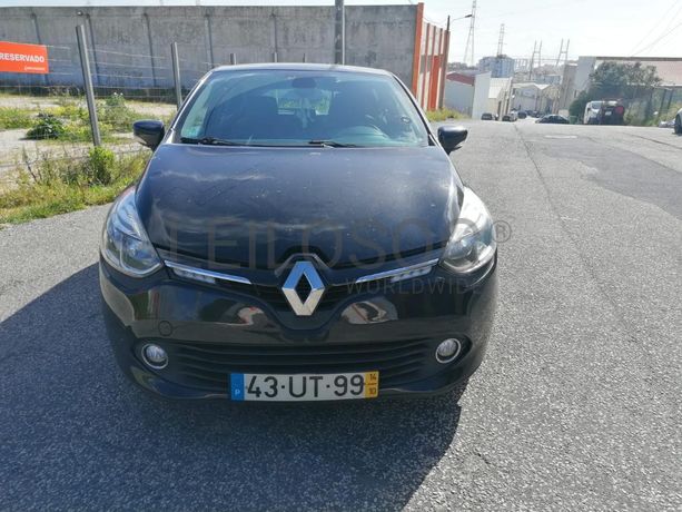 Renault Clio 1.5 DCI · Ano 2014