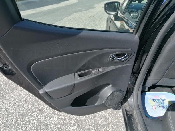 Renault Clio 1.5 DCI · Ano 2014