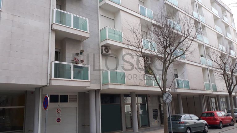 Apartamento T2 · Rio Maior