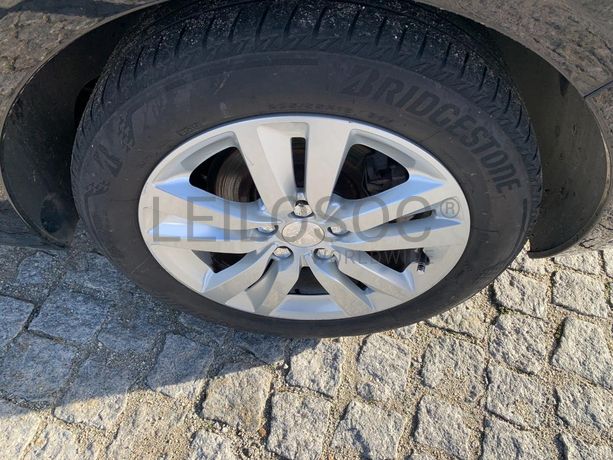 Peugeot 308 1.6 BlueHDI · Ano 2015