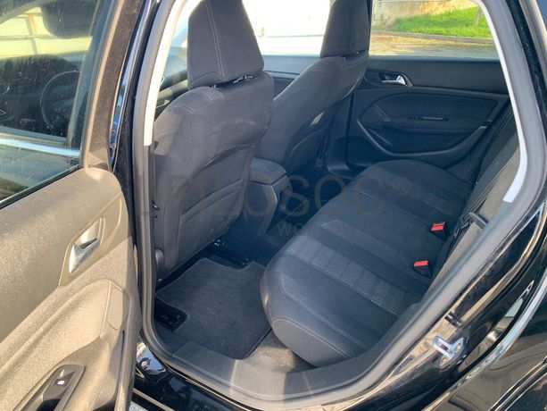 Peugeot 308 1.6 BlueHDI · Ano 2015