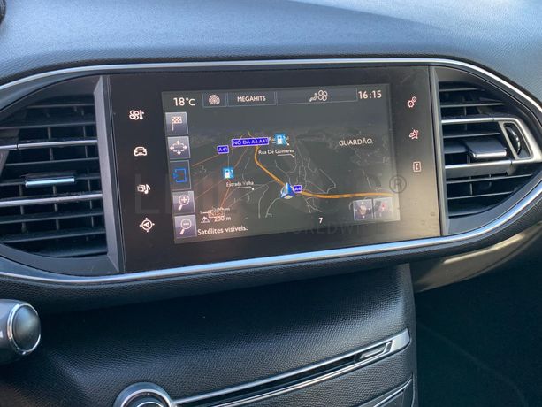Peugeot 308 1.6 BlueHDI · Ano 2015