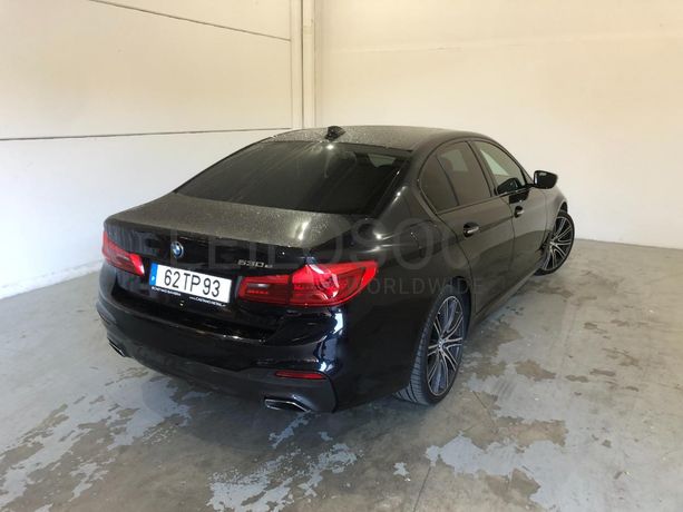BMW 530E · Elétrico/Gasolina · Ano 2017