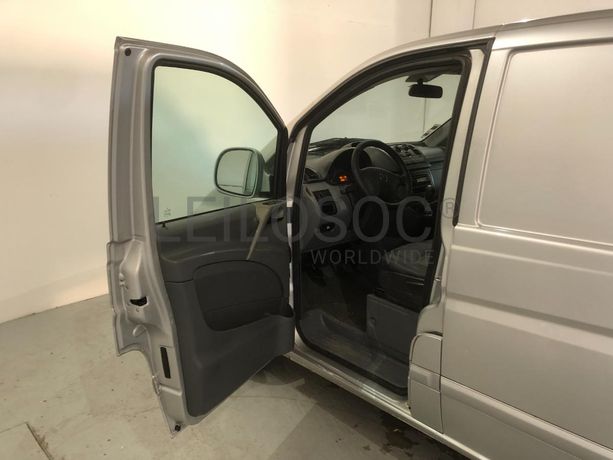 Mercedes-Benz Vito · Ano 2005