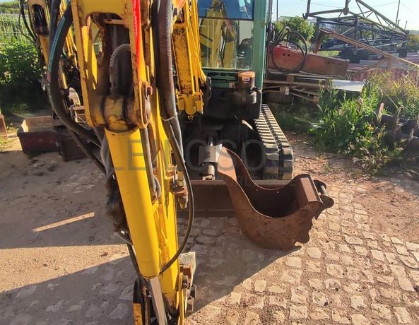 Mini Giratória Yanmar