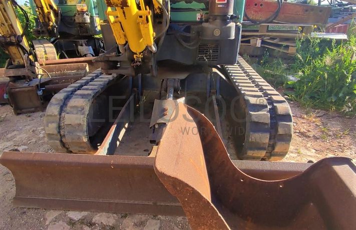 Mini Giratória Yanmar