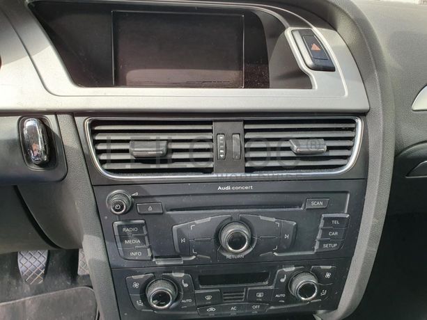 Audi A4 2.0 TDI · Ano 2012