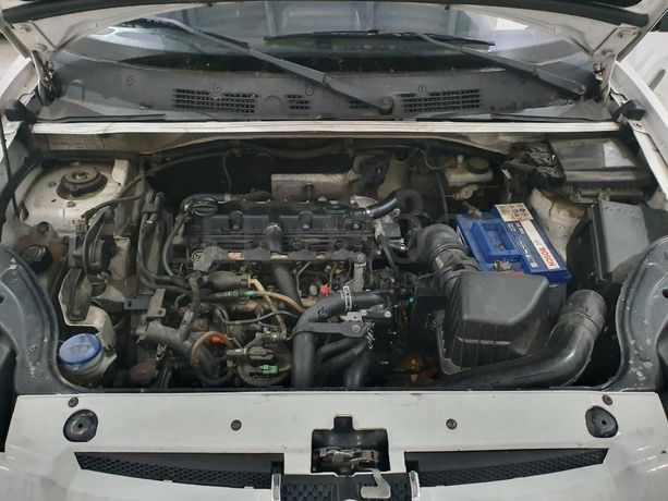 Peugeot Partner 2.0 HDI · Ano 2006