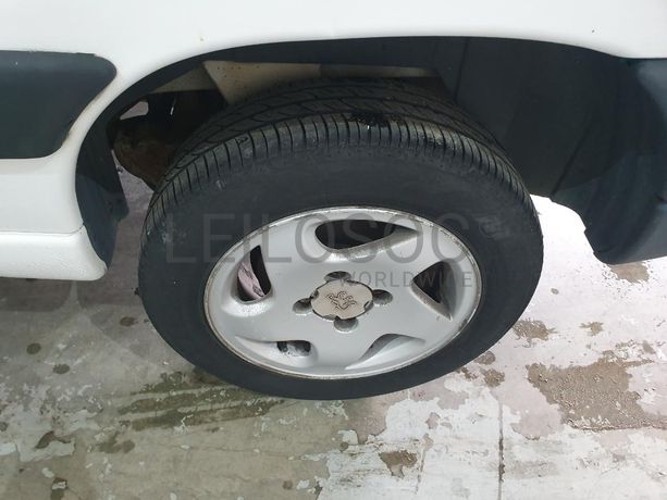 Peugeot Partner 2.0 HDI · Ano 2006