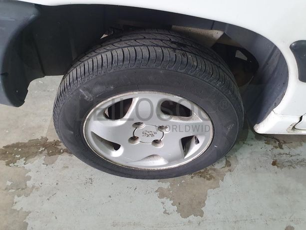 Peugeot Partner 2.0 HDI · Ano 2006