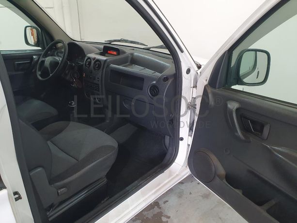 Peugeot Partner 2.0 HDI · Ano 2006
