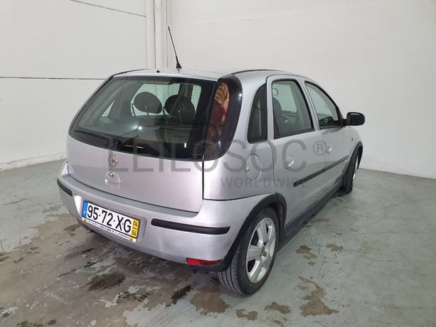 Opel Corsa · Ano 2004
