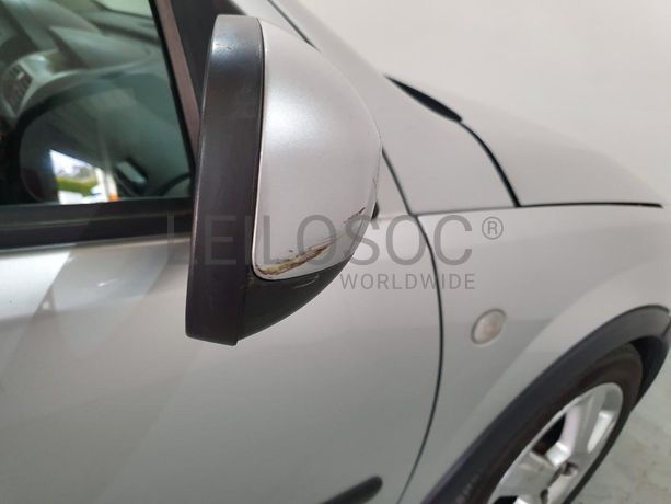 Opel Corsa · Ano 2004