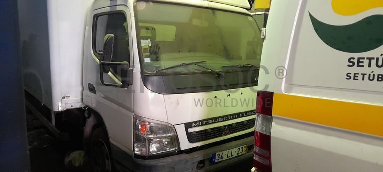 Mitsubishi Canter Fuso 7C15