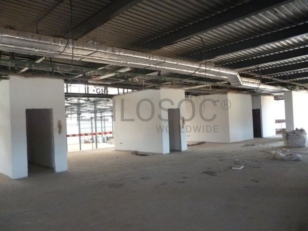 Lote para Construção c/ Benfeitoria de Armazém Industrial · Aguada de Cima, Águeda