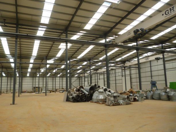 Lote para Construção c/ Benfeitoria de Armazém Industrial · Aguada de Cima, Águeda