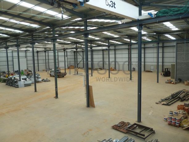 Lote para Construção c/ Benfeitoria de Armazém Industrial · Aguada de Cima, Águeda