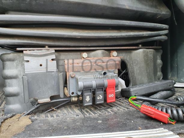 Scania 360 com Grua Atlas · Ano 1998