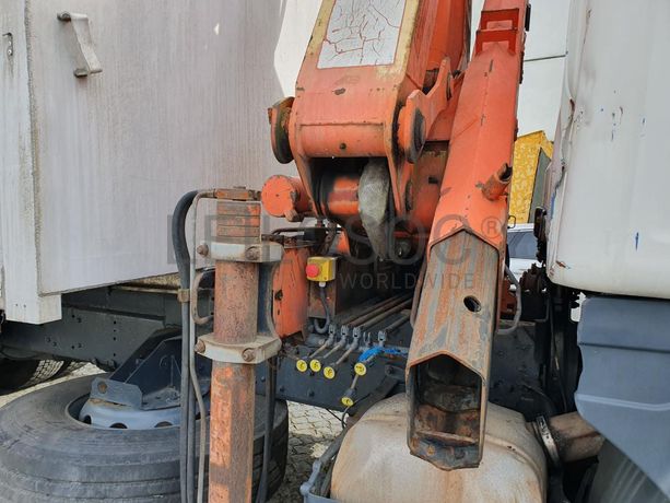 Scania 360 com Grua Atlas · Ano 1998