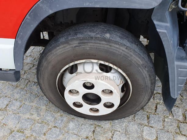 Mitsubishi Canter Fuso 7C18 · Ano 2013