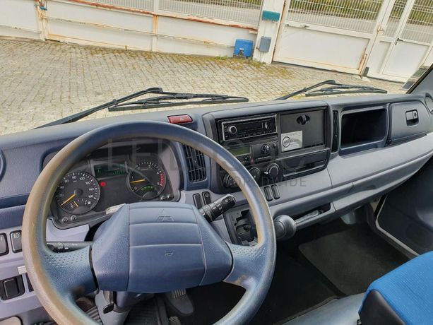 Mitsubishi Canter Fuso 7C18 · Ano 2013