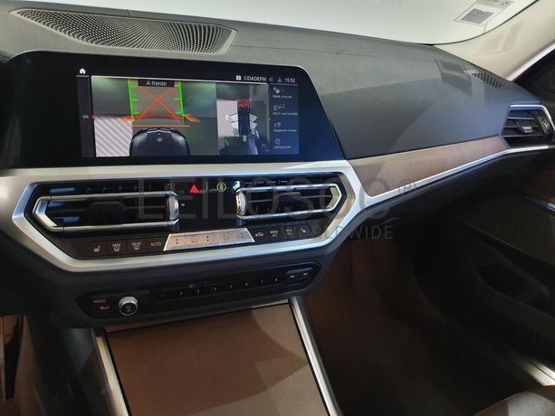 BMW 320D Sedan · Ano 2018