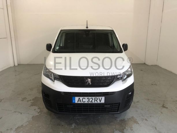 Peugeot Partner · Ano 2020