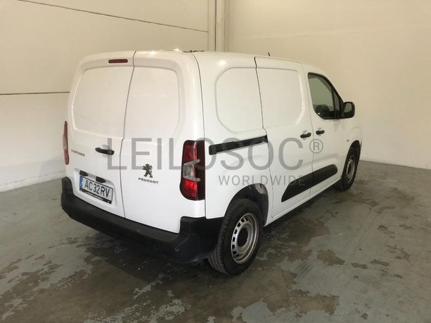 Peugeot Partner · Ano 2020