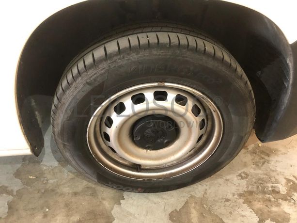 Peugeot Partner · Ano 2020