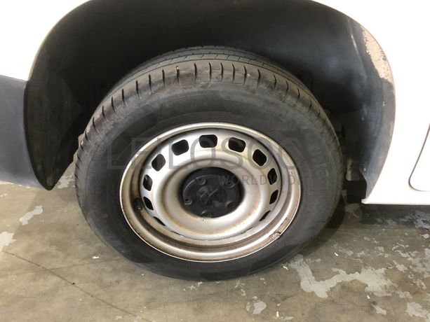 Peugeot Partner · Ano 2020