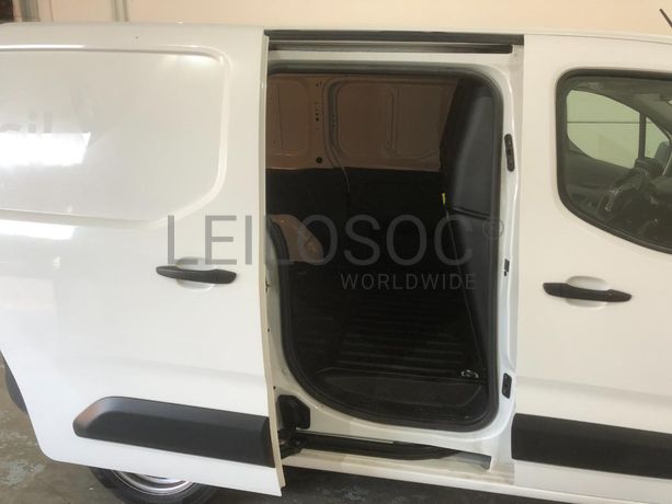 Peugeot Partner · Ano 2020