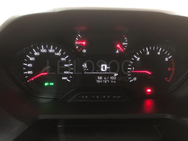 Peugeot Partner · Ano 2020