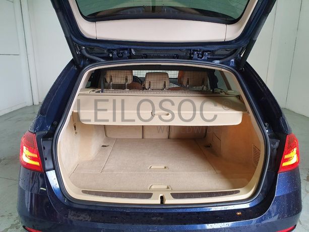 BMW 320D 2.0 Touring · Ano 2015