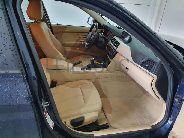 BMW 320D 2.0 Touring · Ano 2015