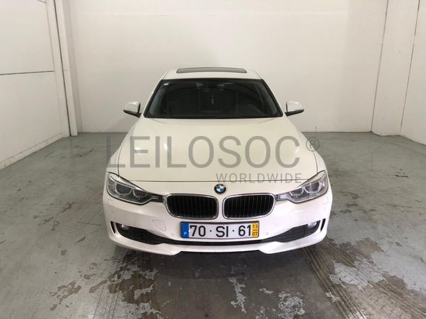 BMW 320 D Touring · Ano 2013