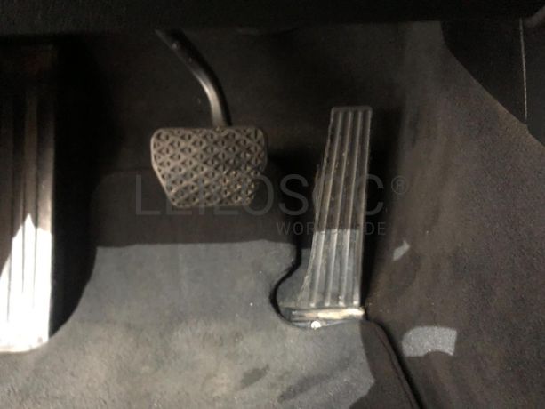 BMW 320 D Touring · Ano 2013