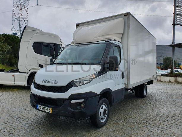 Iveco Daily 35-170 · Ano 2016