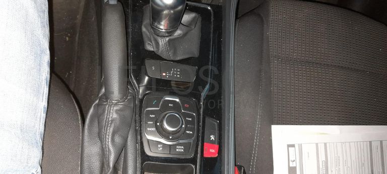 Peugeot 508 SW 1.6 HDI · Ano 2012