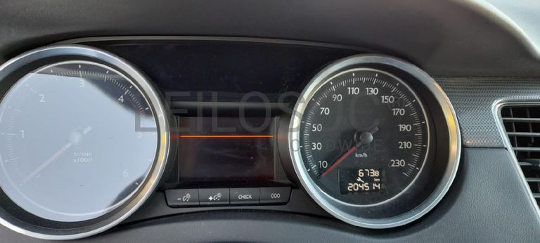 Peugeot 508 SW 1.6 HDI · Ano 2012