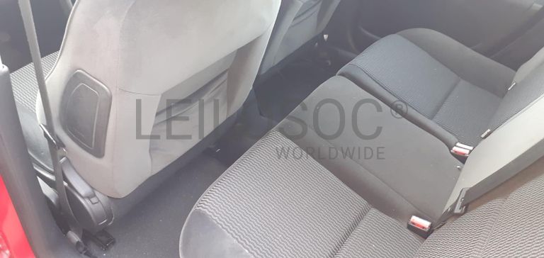 Peugeot 207 1.4 16v · Ano 2007