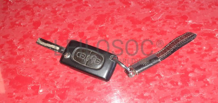 Peugeot 207 1.4 16v · Ano 2007