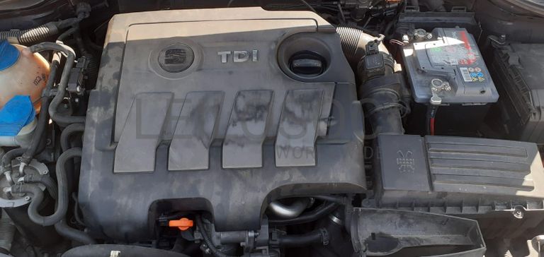 Seat Leon 1.6 TDI · Ano 2012