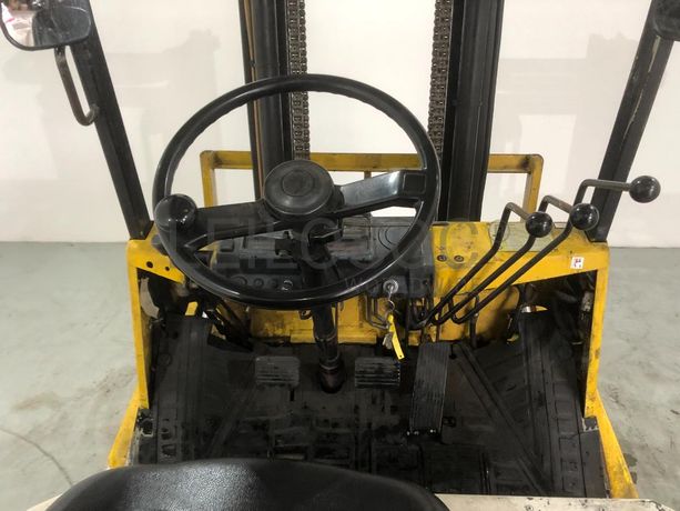 Empilhador TCM FD20Z2S