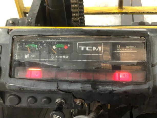 Empilhador TCM FD20Z2S