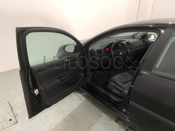 Volkswagen Golf 1.9 TDI · Ano 2006
