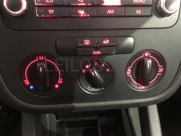 Volkswagen Golf 1.9 TDI · Ano 2006