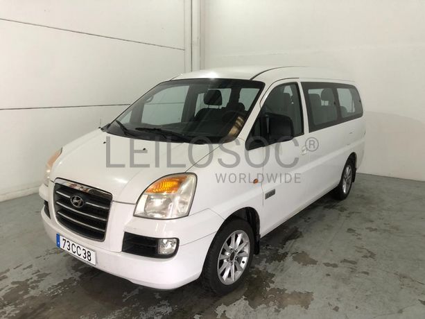 Hyundai H1 · 9 Lugares · Ano 2006