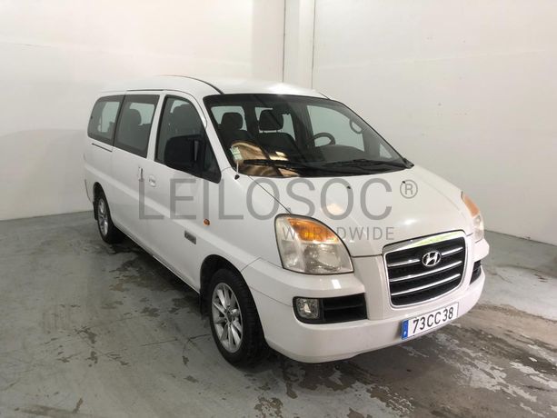 Hyundai H1 · 9 Lugares · Ano 2006